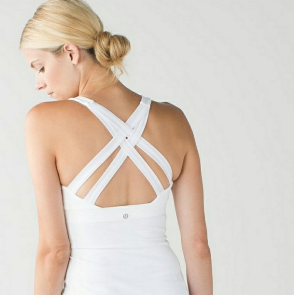 Lululemon athletica Enhearten Tank, built in bra. White. Women size 6.